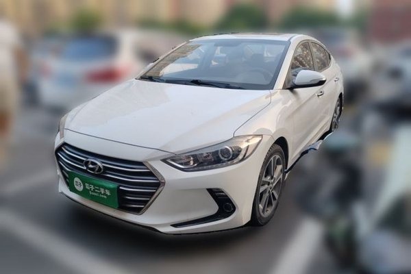Hyundai Elantra (6th Generation · 2018 год