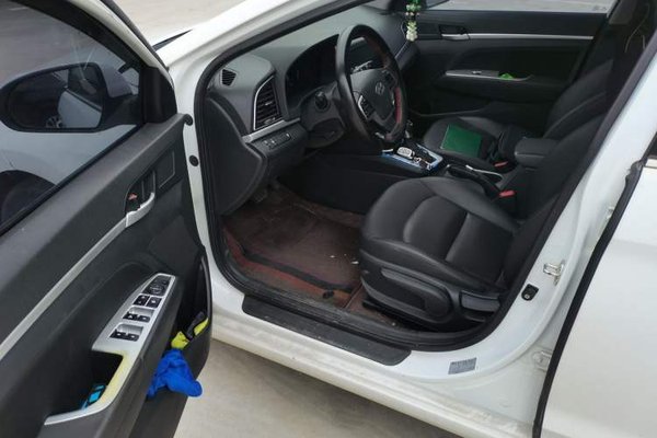 Hyundai Elantra (6th Generation 2018, 97400 км, за 7400 USD - фото 13