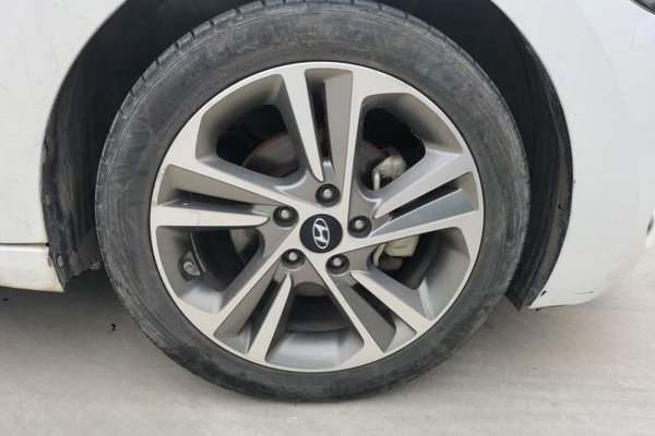 Hyundai Elantra (6th Generation 2018, 97400 км, за 7400 USD
