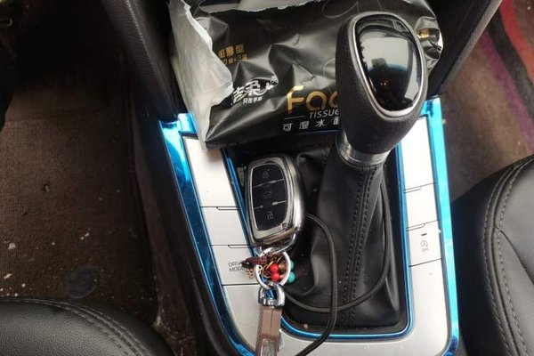 Hyundai Elantra (6th Generation 2018, 97400 км, за 7400 USD - фото 11