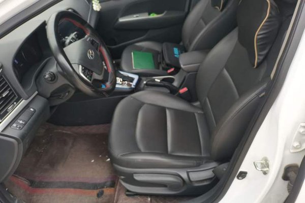 Hyundai Elantra (6th Generation 2018, 97400 км, за 7400 USD - фото 12