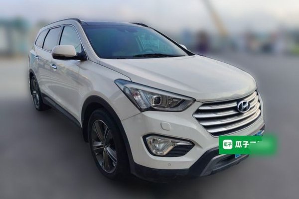 Hyundai Grand SantaFe 2013, 93000 км, за 5698 USD