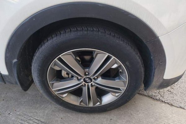 Hyundai Grand SantaFe 2013, 93000 км, за 5698 USD - фото 8