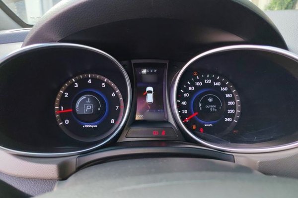 Hyundai Grand SantaFe 2013, 93000 км, за 5698 USD - фото 10
