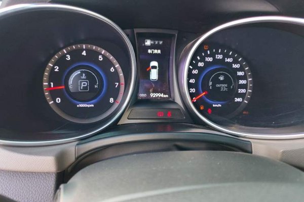 Hyundai Grand SantaFe 2013, 93000 км, за 5698 USD - фото 11