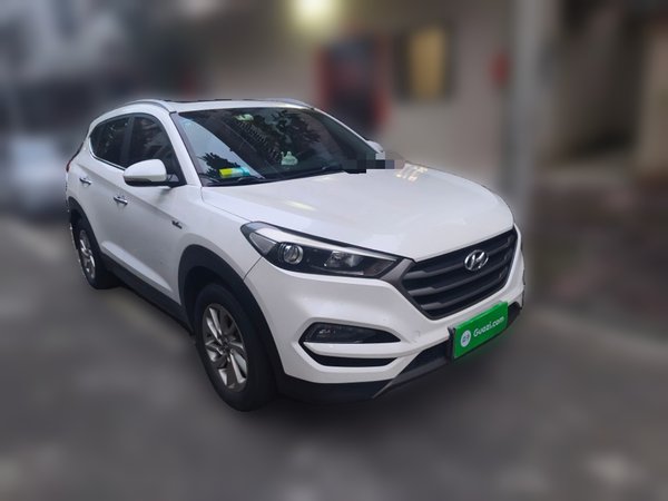 Hyundai Tucson 2015, 125800 км, за 6251 USD