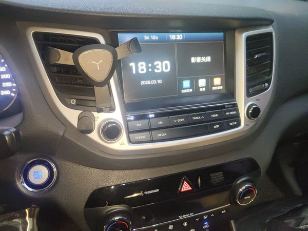 Hyundai Tucson 2015, 125800 км, за 6251 USD - фото 14