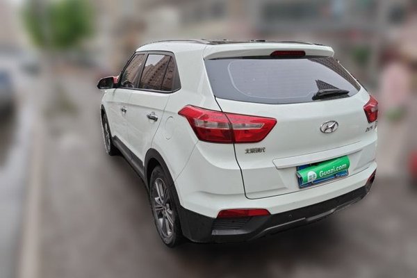 Hyundai ix25 2015, 109400 км, за 7216 USD