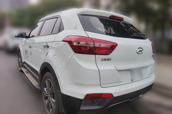 Hyundai ix25 2015, 145300 км, за 5225 USD