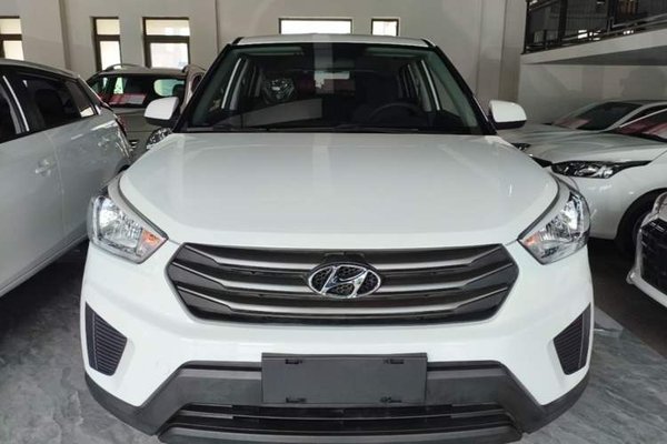 Hyundai ix25 2015, 15700 км, за 6760 USD