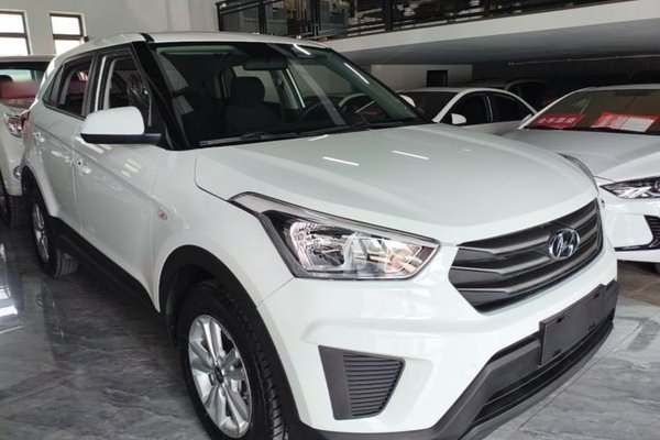 Hyundai ix25 2015, 15700 км, за 6760 USD
