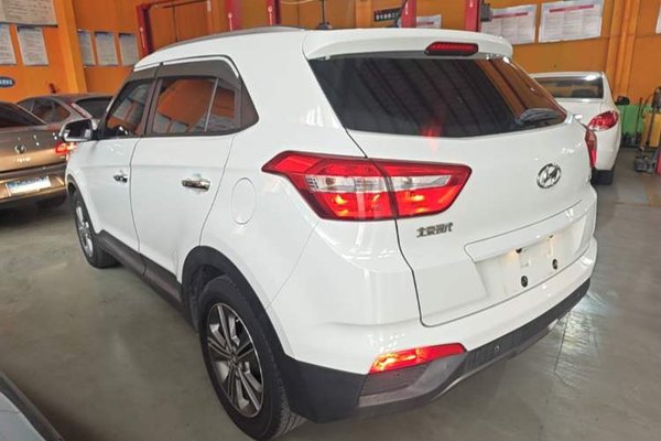 Hyundai ix25 2015, 162500 км, за 7089 USD
