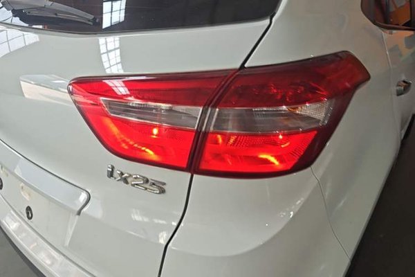 Hyundai ix25 2015, 162500 км, за 7089 USD - фото 9