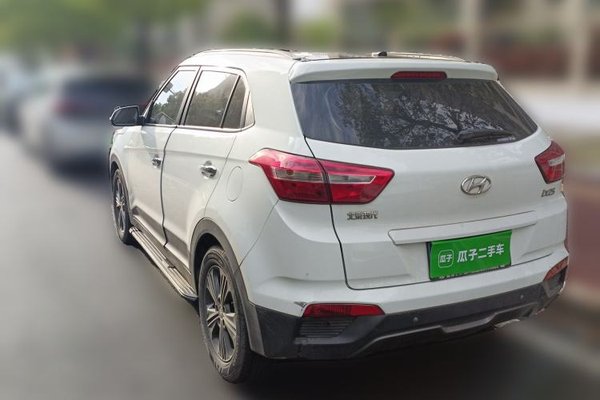 Hyundai ix25 2015, 82000 км, за 7099 USD