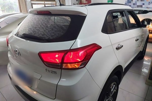 Hyundai ix25 2017, 71400 км, за 8724 USD - фото 6