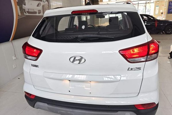 Hyundai ix25 2017, 78300 км, за 9100 USD