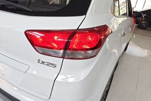 Hyundai ix25 2017, 78300 км, за 9100 USD - фото 7