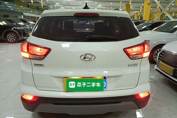 Hyundai ix25 2017, 79200 км, за 8579 USD