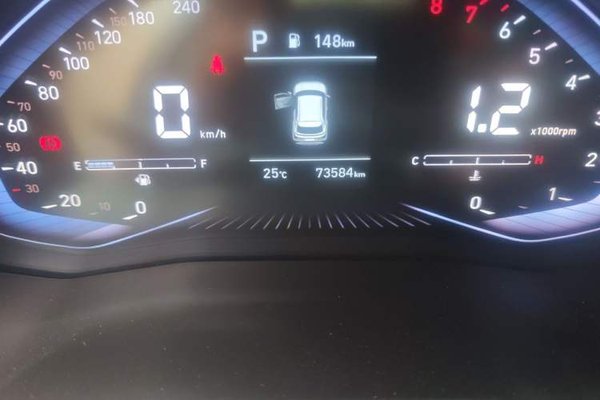 Hyundai ix25 2020, 73600 км, за 9261 USD - фото 11