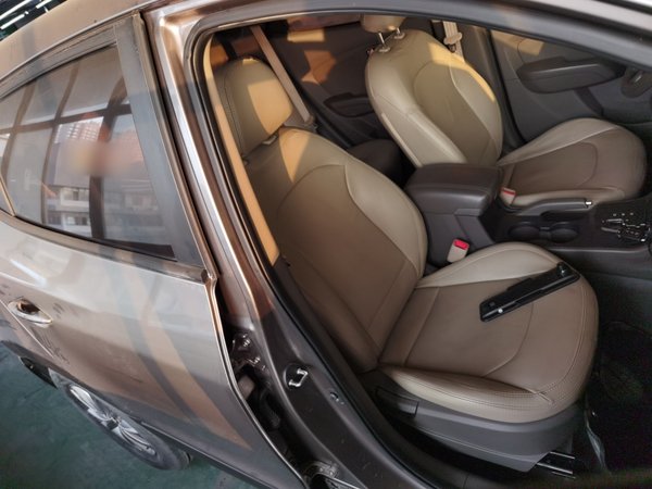 Hyundai ix35 2013, 154900 км, за 4898 USD - фото 15