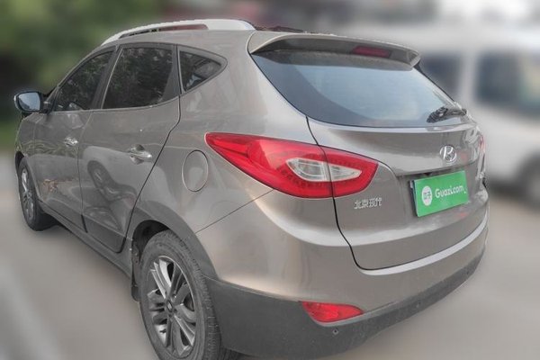 Hyundai ix35 2013, 165700 км, за 3884 USD