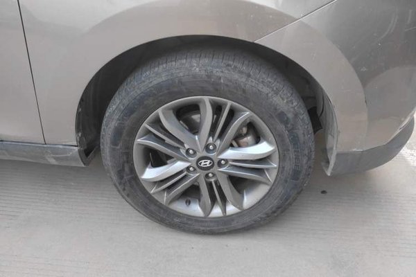 Hyundai ix35 2013, 165700 км, за 3884 USD - фото 8