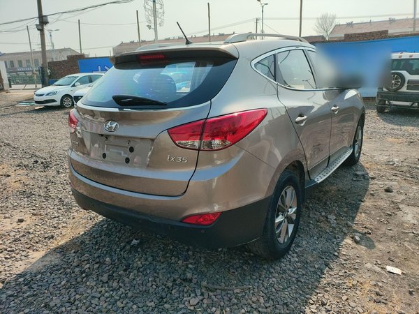 Hyundai ix35 2015, 131500 км, за 6339 USD