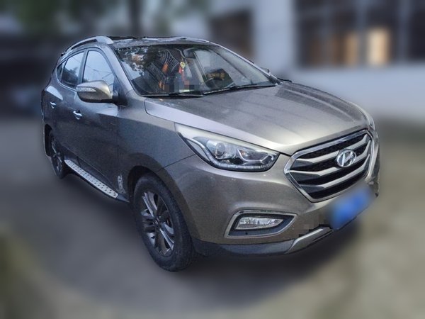 Hyundai ix35 2015, 51500 км, за 5674 USD