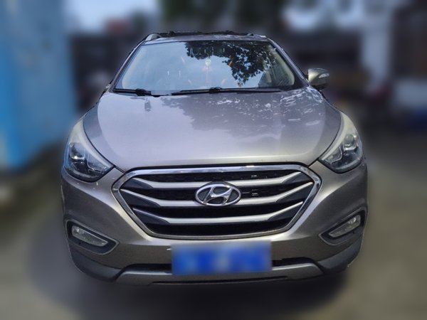 Hyundai ix35 2015, 51500 км, за 5674 USD