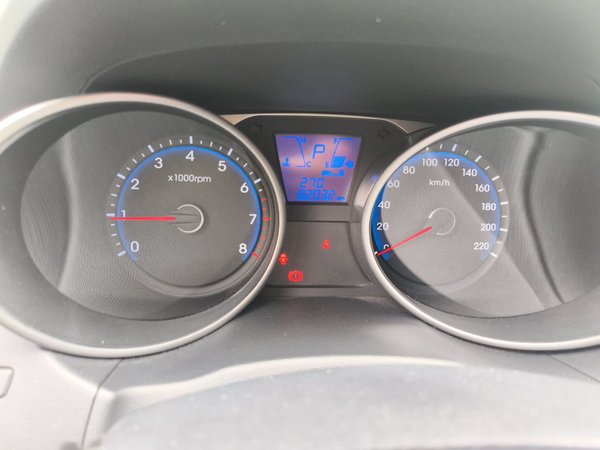 Hyundai ix35 2015, 82000 км, за 6994 USD