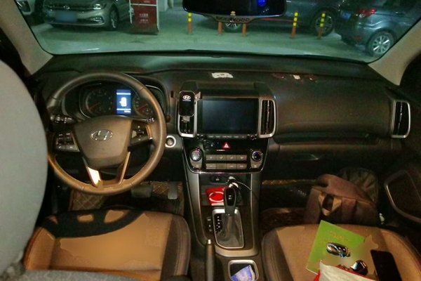 Hyundai ix35 2018, 43100 км, за 8494 USD - фото 6