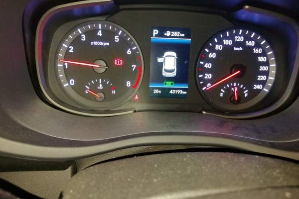 Hyundai ix35 2018, 43100 км, за 8494 USD - фото 9