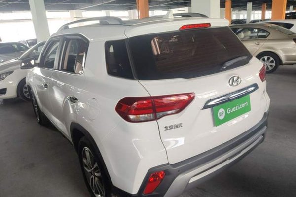 Hyundai ix35 2019, 10700 км, за 10039 USD