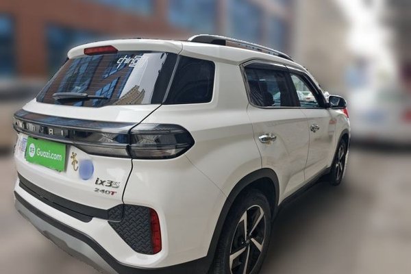 Hyundai ix35 2021, 51000 км, за 12948 USD