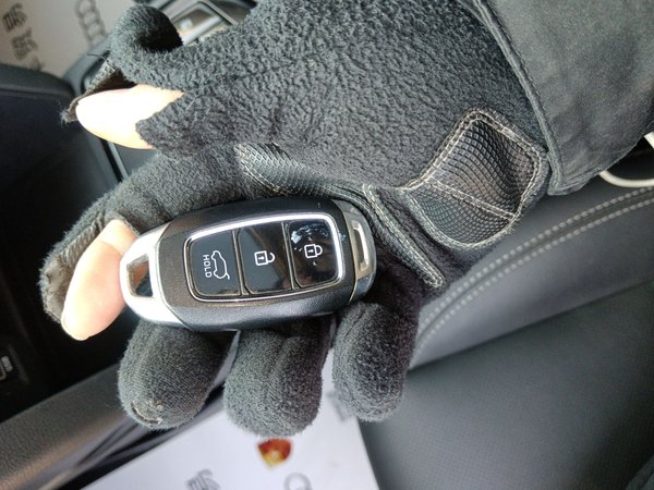 Hyundai ix35 2021, 55200 км, за 13253 USD - фото 19