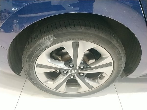 Hyundai Lafesta 2019, 41800 км, за 9548 USD - фото 10