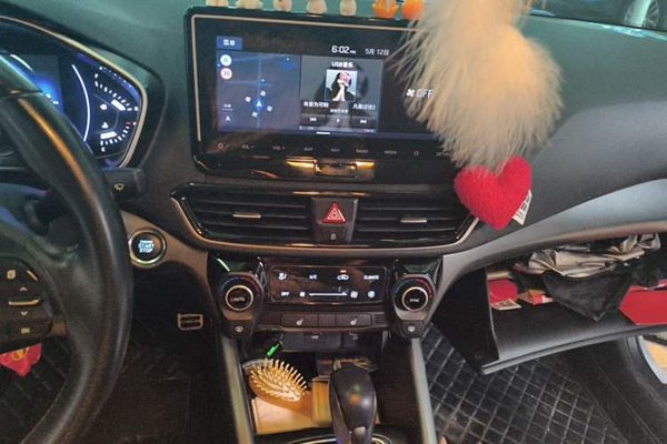Hyundai Lafesta 2019, 64000 км, за 8519 USD - фото 7