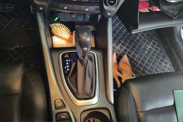 Hyundai Lafesta 2019, 64000 км, за 8519 USD - фото 8