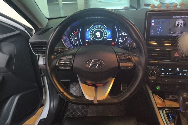 Hyundai Lafesta 2019, 64000 км, за 8519 USD