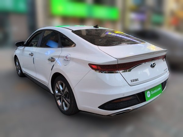 Hyundai Lafesta 2019, 71300 км, за 7284 USD
