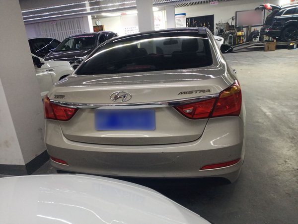 Hyundai Mistra 2014, 155400 км, за 6164 USD