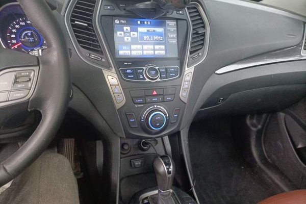 Hyundai Santa Fe 2013, 123700 км, за 6391 USD - фото 10