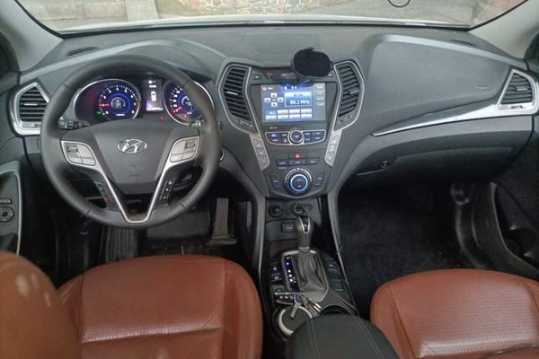 Hyundai Santa Fe 2013, 123700 км, за 6391 USD - фото 6