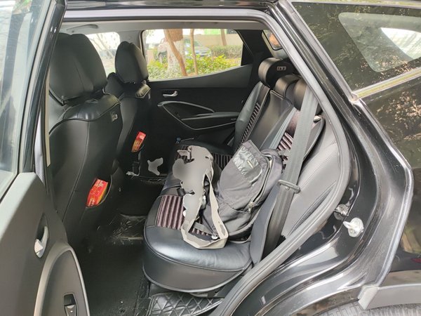 Hyundai Santa Fe 2013, 111900 км, за 4896 USD - фото 18