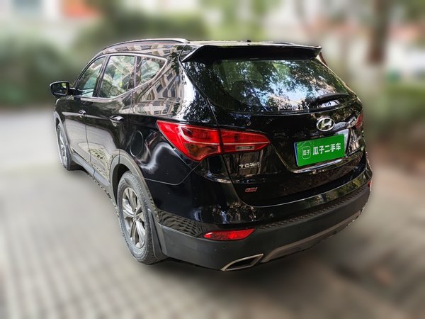 Hyundai Santa Fe 2013, 111900 км, за 4896 USD