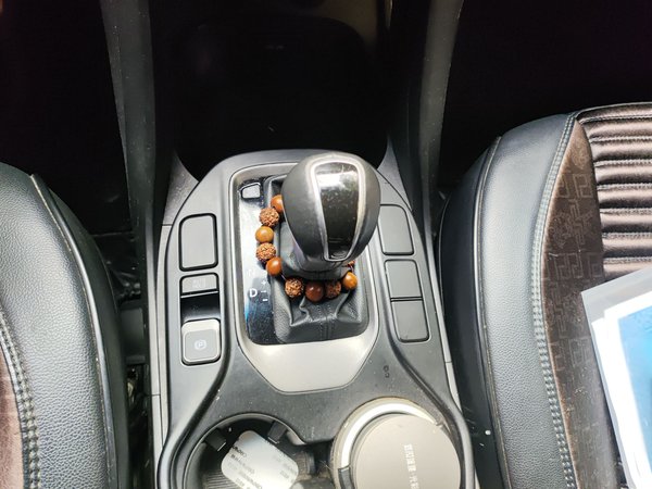 Hyundai Santa Fe 2013, 111900 км, за 4896 USD - фото 15