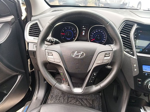 Hyundai Santa Fe 2013, 166000 км, за 5895 USD - фото 14