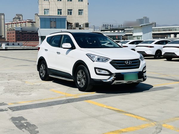 Hyundai Santa Fe 2013, 155600 км, за 5847 USD