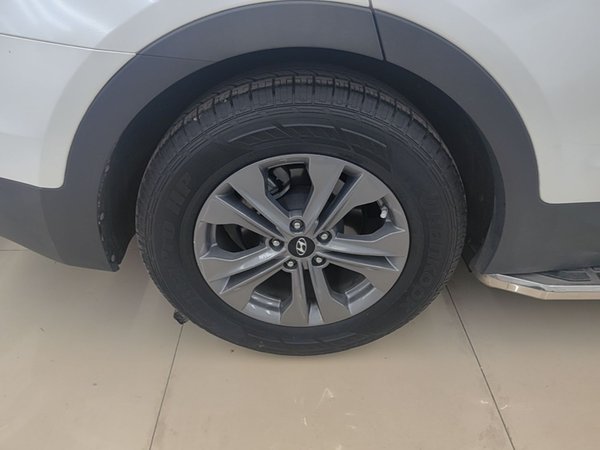 Hyundai Santa Fe 2013, 155600 км, за 5847 USD - фото 10