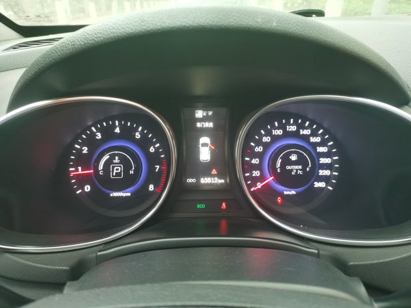 Hyundai Santa Fe 2013, 63800 км, за 7934 USD - фото 12